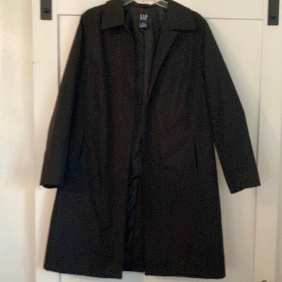 Women’s Gap NWOT black rain coat - Picture 1 of 2